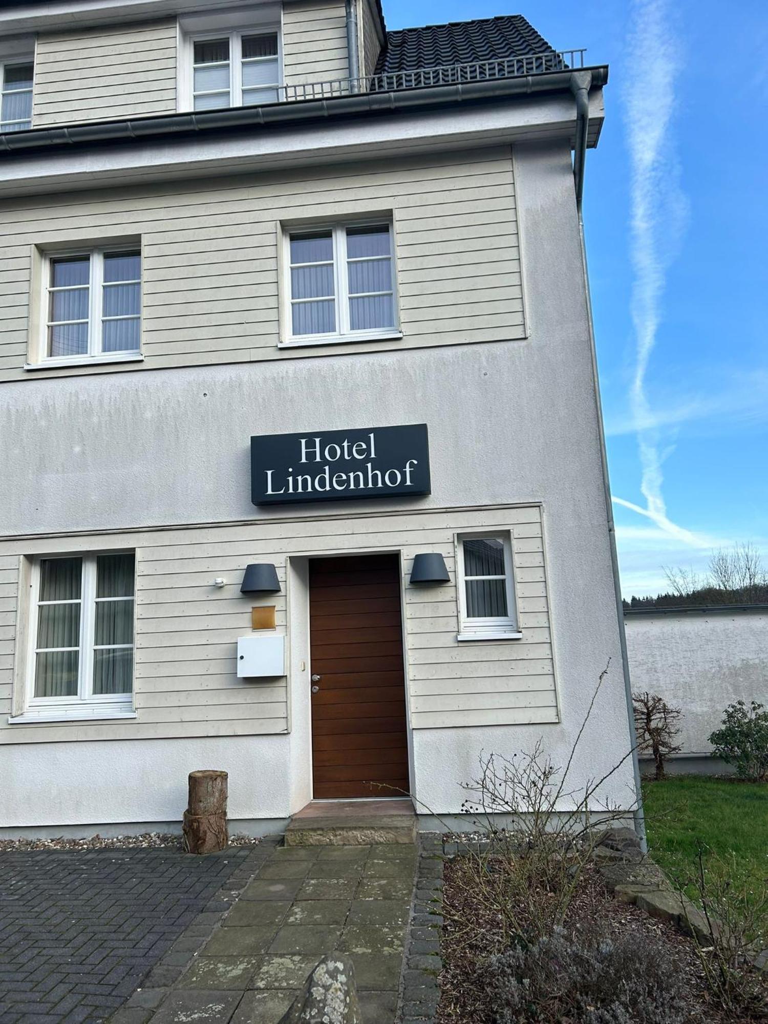 Gasthaus Lindenhof Hotel Much Exterior foto